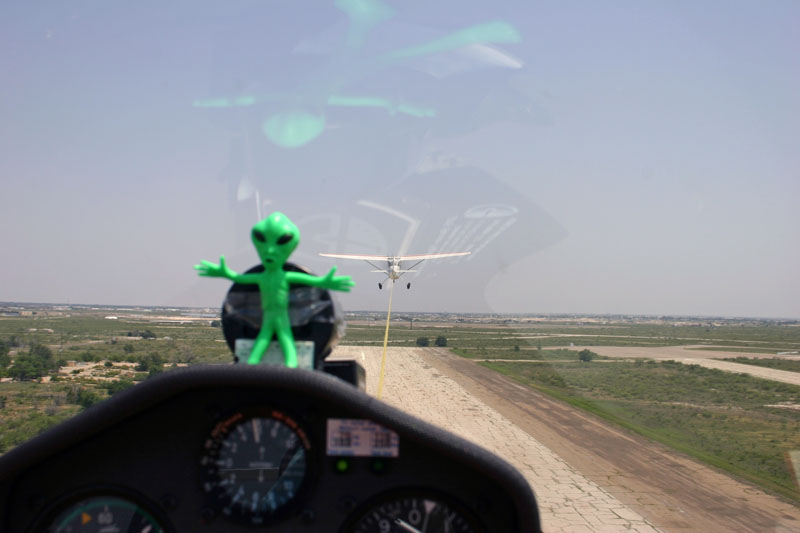 Hobbs_09_Aerotow